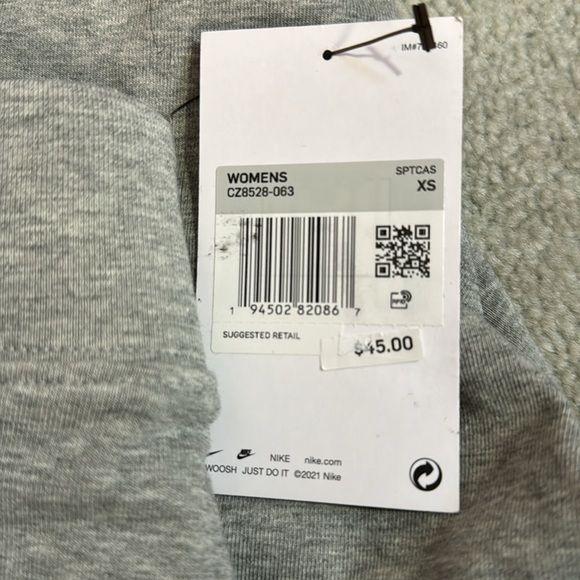 New with tags: Nike women’s tight fit, high-rise, full length leggings, size XS - Picture 2 of 7